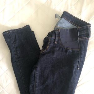 Maternity Jeans - side panel